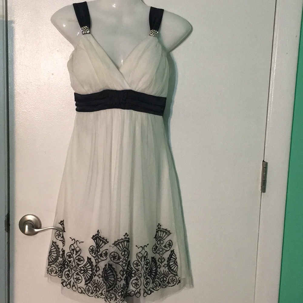 Juniors’ Taboo Dress